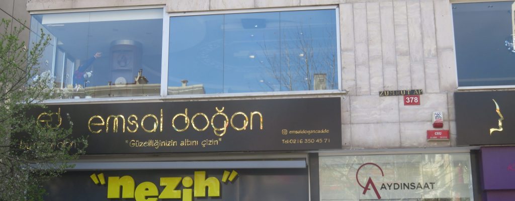 Cadde dükkan dıştan-On